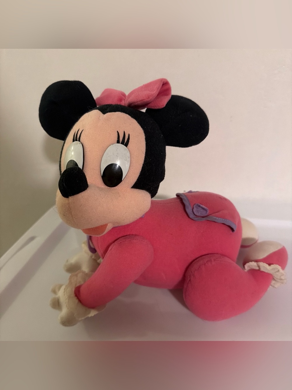 Vintage 90s Nostalgia Crawling‎ Minnie Mouse Baby Disney Toy